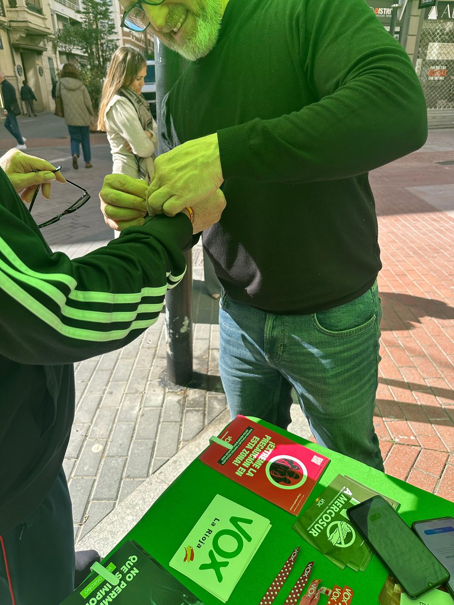 VOXLogroño tweet media