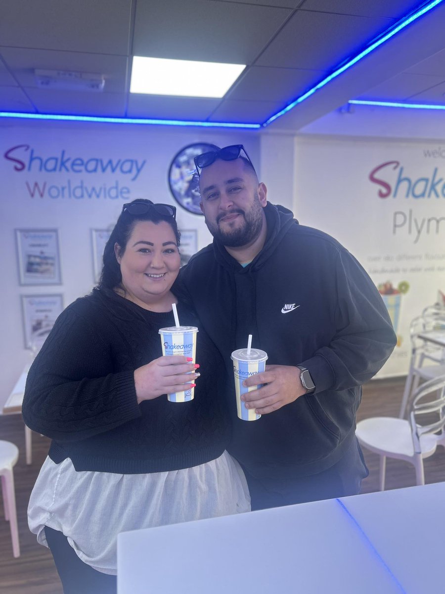 Shakeaway tweet media
