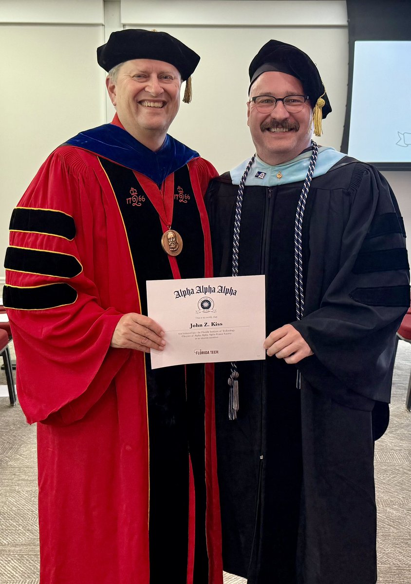 John Z. Kiss tweet media