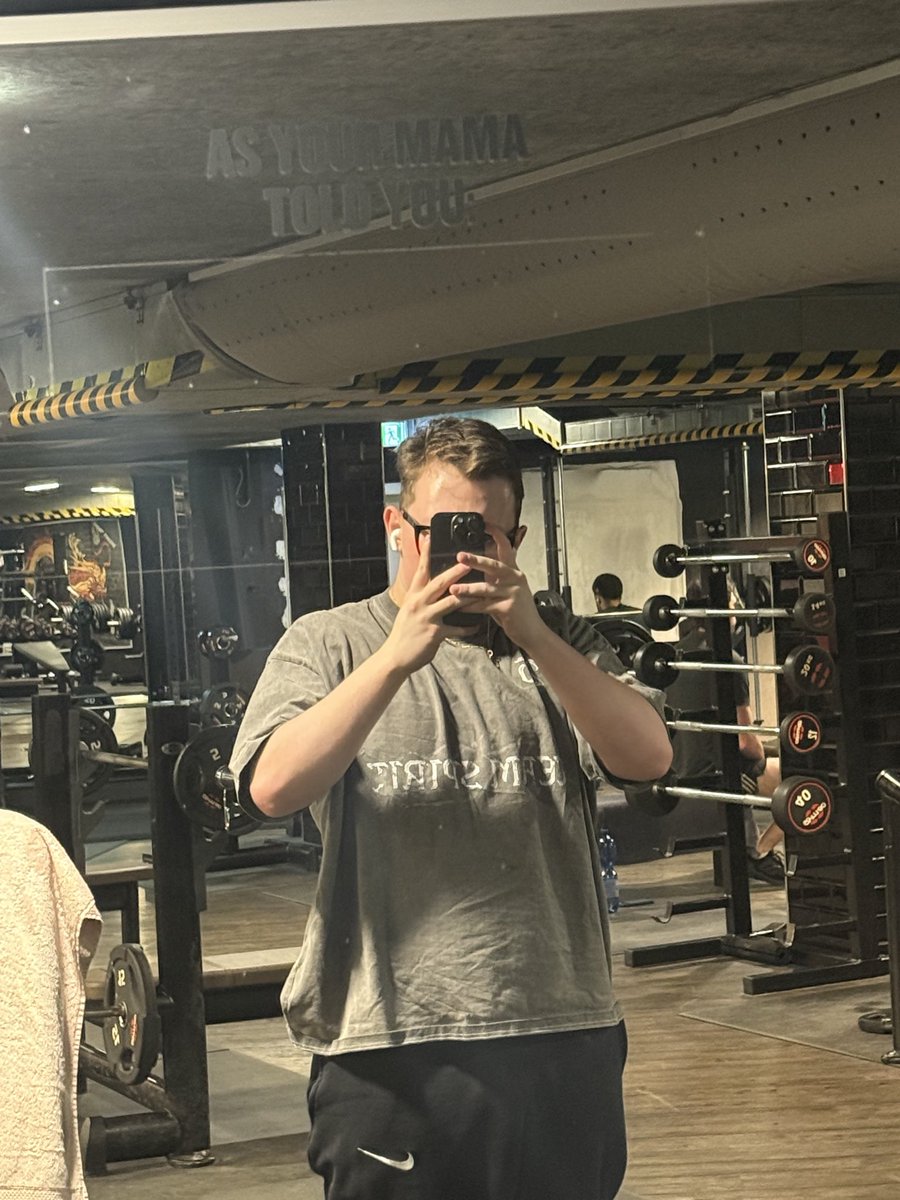 M8 Minny tweet media