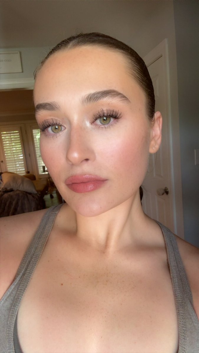 Lauren Maxwell tweet media
