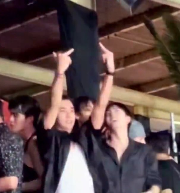 จักรวาลของ PS.🖤🤍 tweet media