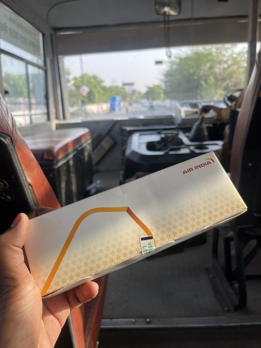 JayChandna's tweet photo. Thank you, @airindia for your kind service.

 I requested an extra snack as I was quite hungry, and the air hostess gave me two packs instead of one. 

Truly appreciate the thoughtful gesture!

From Airplane to local bus #airindia https://t.co/Iu5yHcFMjt