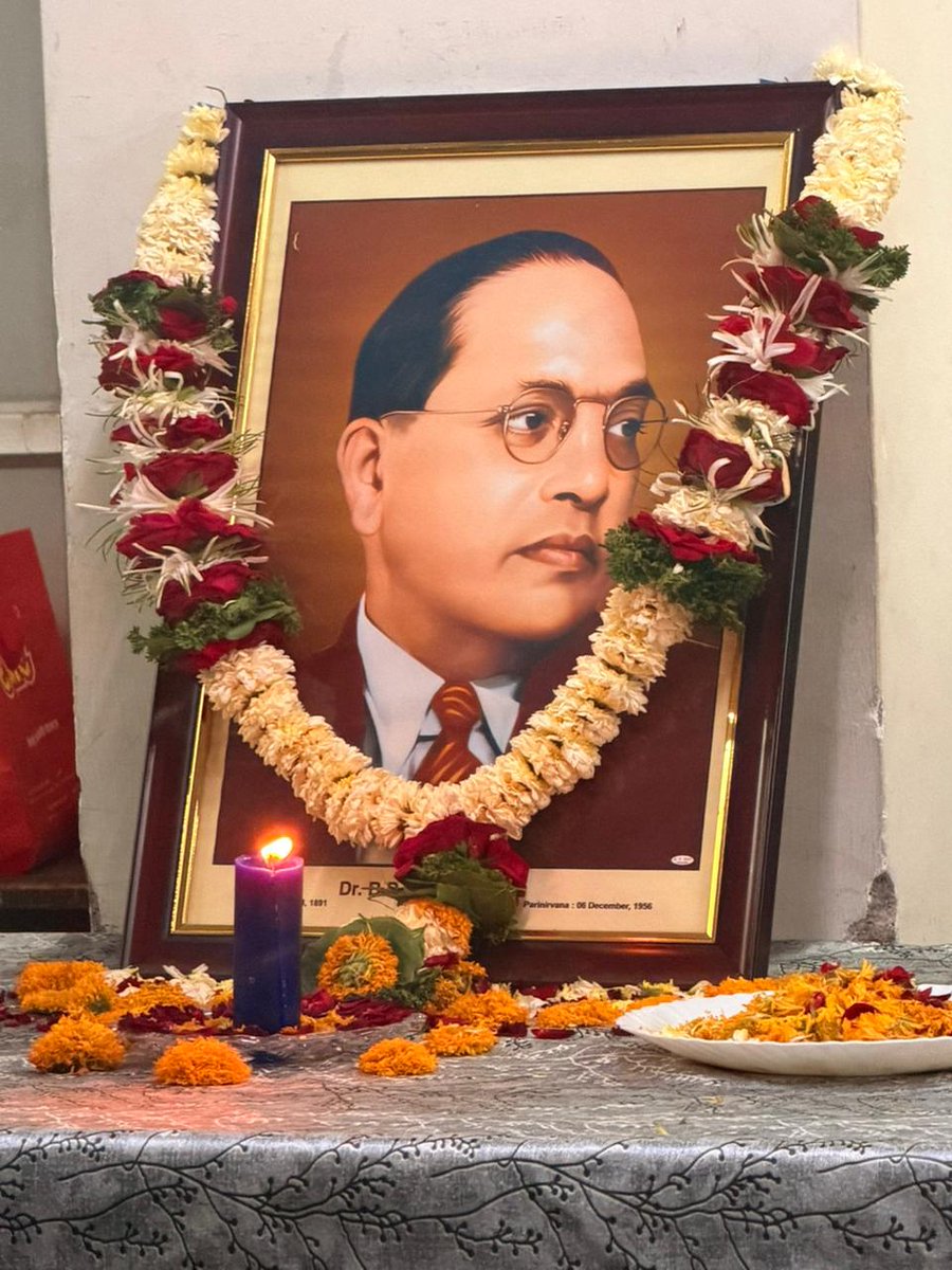 FciAmravati's tweet photo. श्री प्रिंस हेमराज वर्मा, मंडल प्रबंधक, अमरावती के नेतृत्व में मंडल कार्यालय अमरावती में  सदी के महानायक भारत रत्न डॉ भीमराव आंबेडकर जी की 135 वीं जन्मजयंती मनाई गई।इस अवसर पर उपस्थित सभी अधिकारी और कर्मचारियों ने बाबा साहेब के संविधान निर्माण एवं समानता के आदर्शों को स्मरण किया। https://t.co/JctBd46VzQ