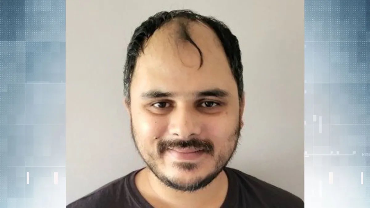 401_da_sarpanch's tweet image. #NationalSecurity: 39-YO Shaheer Cassim Who Hijacked A Plane On July 15, 2025 From📍Victoria Airport, Then Flew It To Vancouver Airport, While Canada &amp;amp; U.S. Fighter Jets Scrambled, Pleads Guilty To Two Terrorism Charges.🇨🇦🇺🇸

A Day Earlier Cassim Posted Online He Was “A Messenger