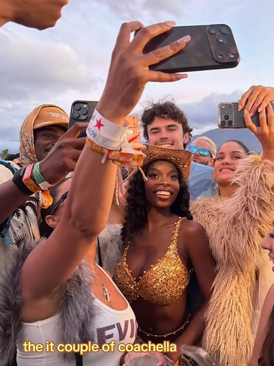 MoneybagMo tweet media