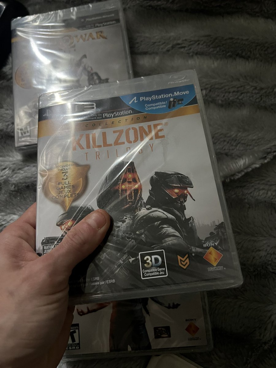 casey_Payne23's tweet image. YEAH BOYYYYYY.
ALL SEALED TOO.
#GodOfWar #Infamous #Killzone @SonySantaMonica @SuckerPunchProd @Guerrilla 
#PlayStation