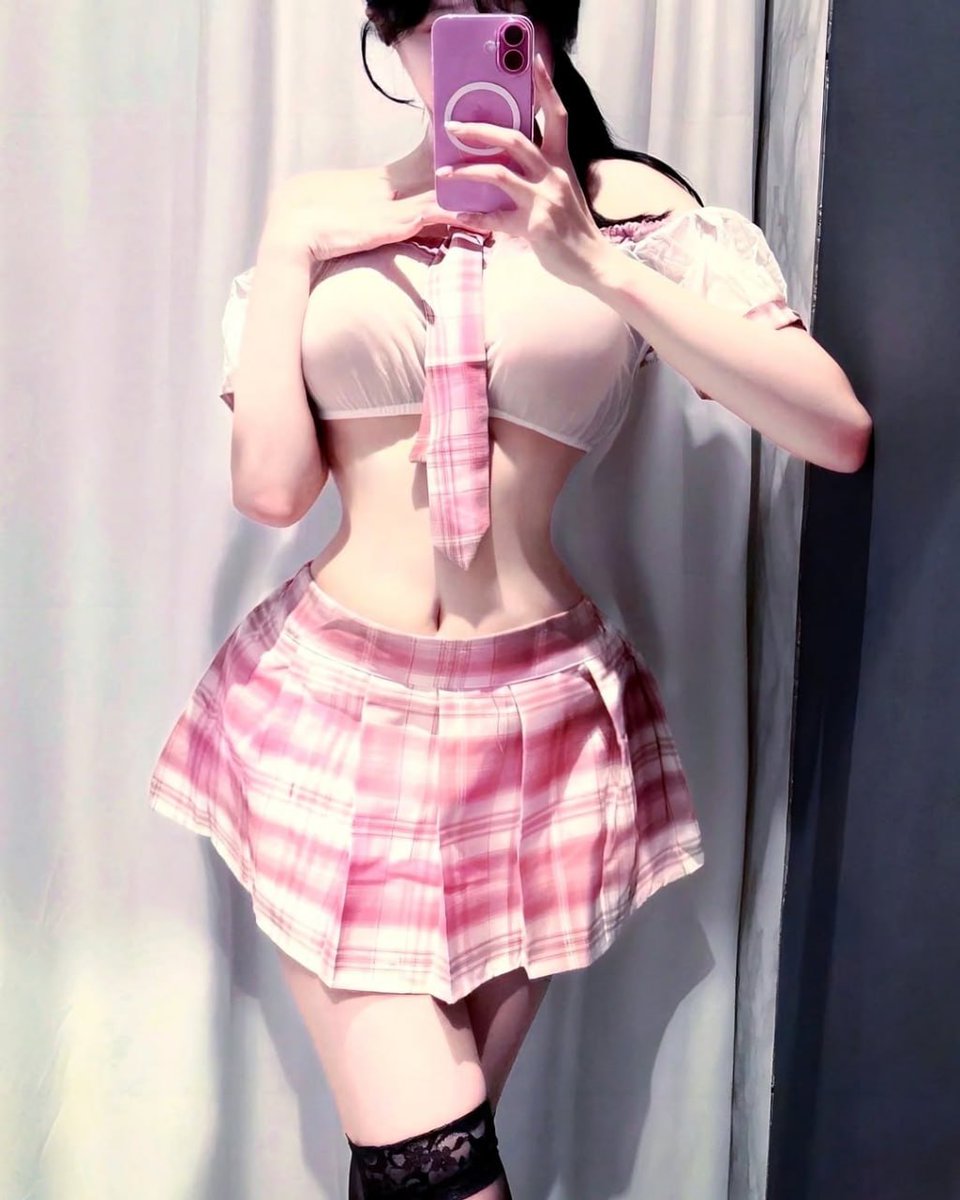 아윤 tweet media