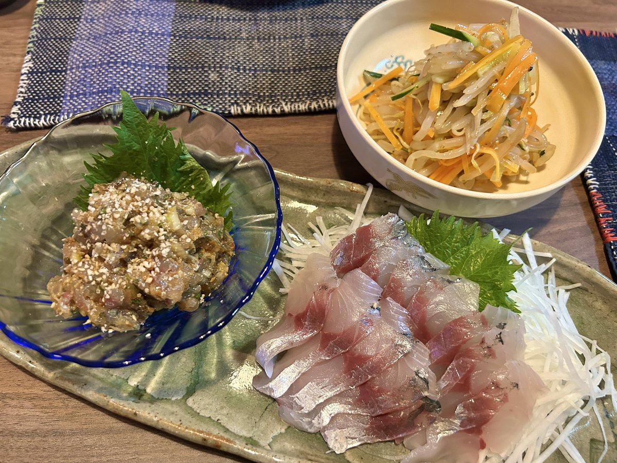 今日はお裾分けでいただいた鯵を刺身となめろうで🐟 #突撃となりの狛ごはん #cooking #ryouri #gohan