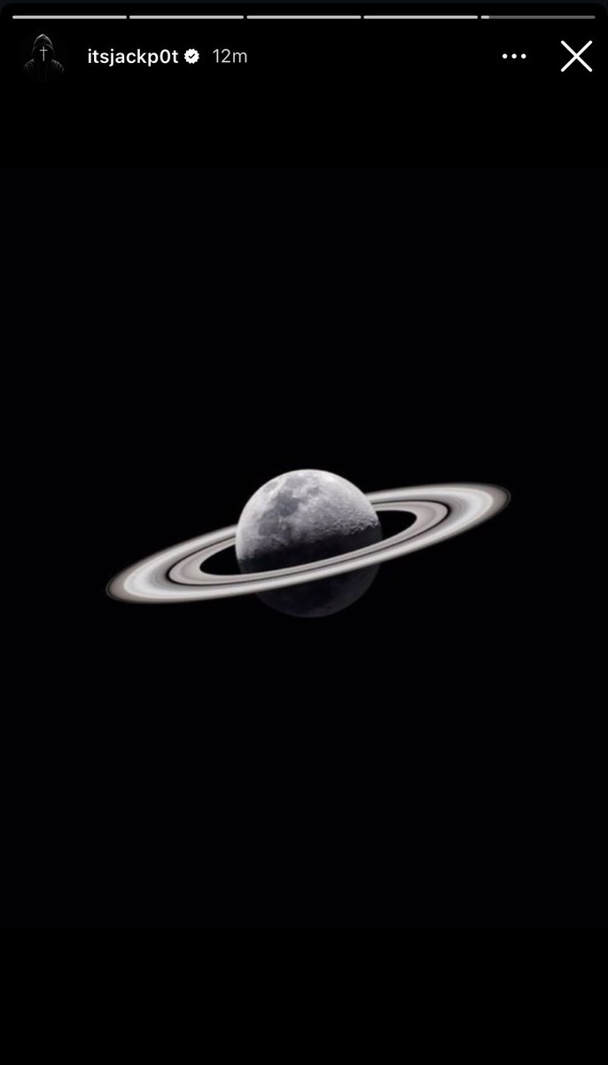 seungt0phyun's tweet image. JACKPOT via instagram 👁️🪐

Studio54 MV frame, this confirms T.O.P’s love for space and one of the many meanings of the mv’s beautiful shots ✨

#TOP #TTTOP #최승현 #탑 #AnotherDimension