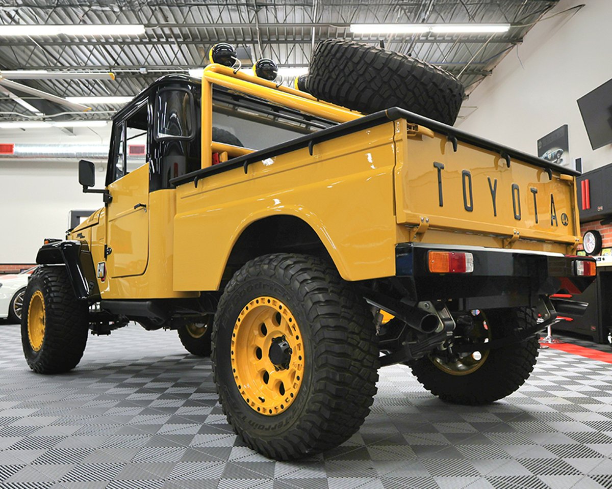 Barrett_Jackson's tweet image. This Caterpillar-themed 1966 @Toyota #LandCruiser #FJ45 pickup is powered by an upgraded fuel-injected GM Ram Jet 350ci V-8 engine paired with a Tremec five-speed manual transmission. Selling with No Reserve at the 2026 #PalmBeach Auction.

Learn more: bit.ly/PB26TW-1966Toy…