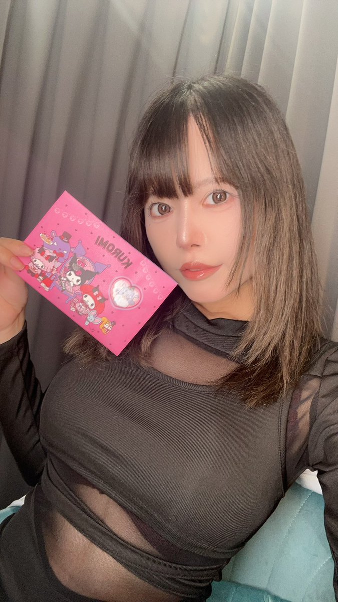 りりあ tweet media