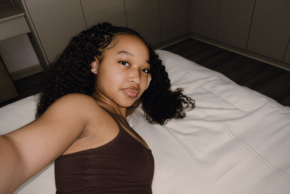 Ntahli🤍 tweet media