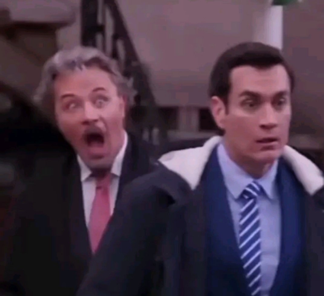 Manuelichi tweet media