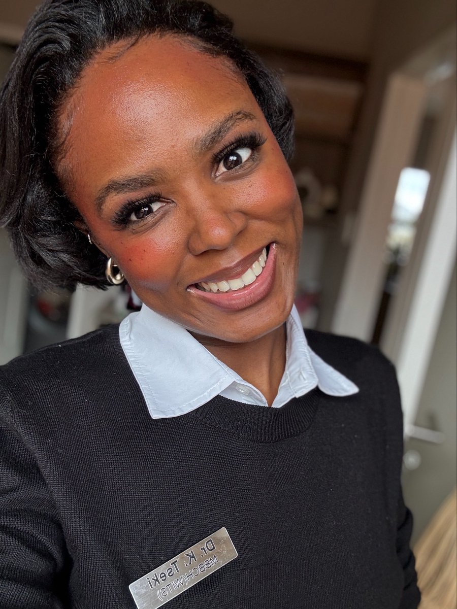 The bee's knees tweet media