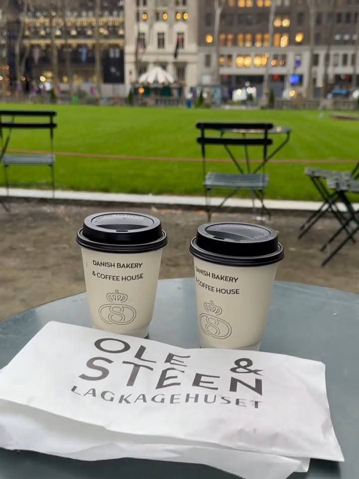 Iortiz1128's tweet image. #Café 
#BryantPark #NY