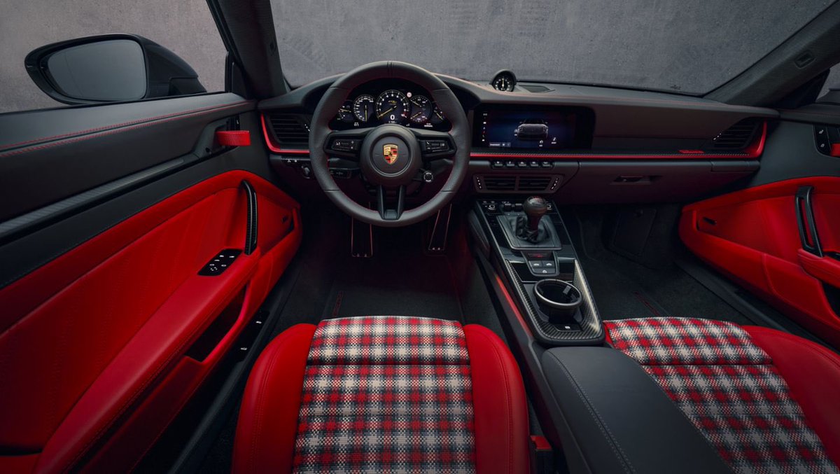 PorscheCIub's tweet image. Slate Grey Neo 992 GT3 S/C