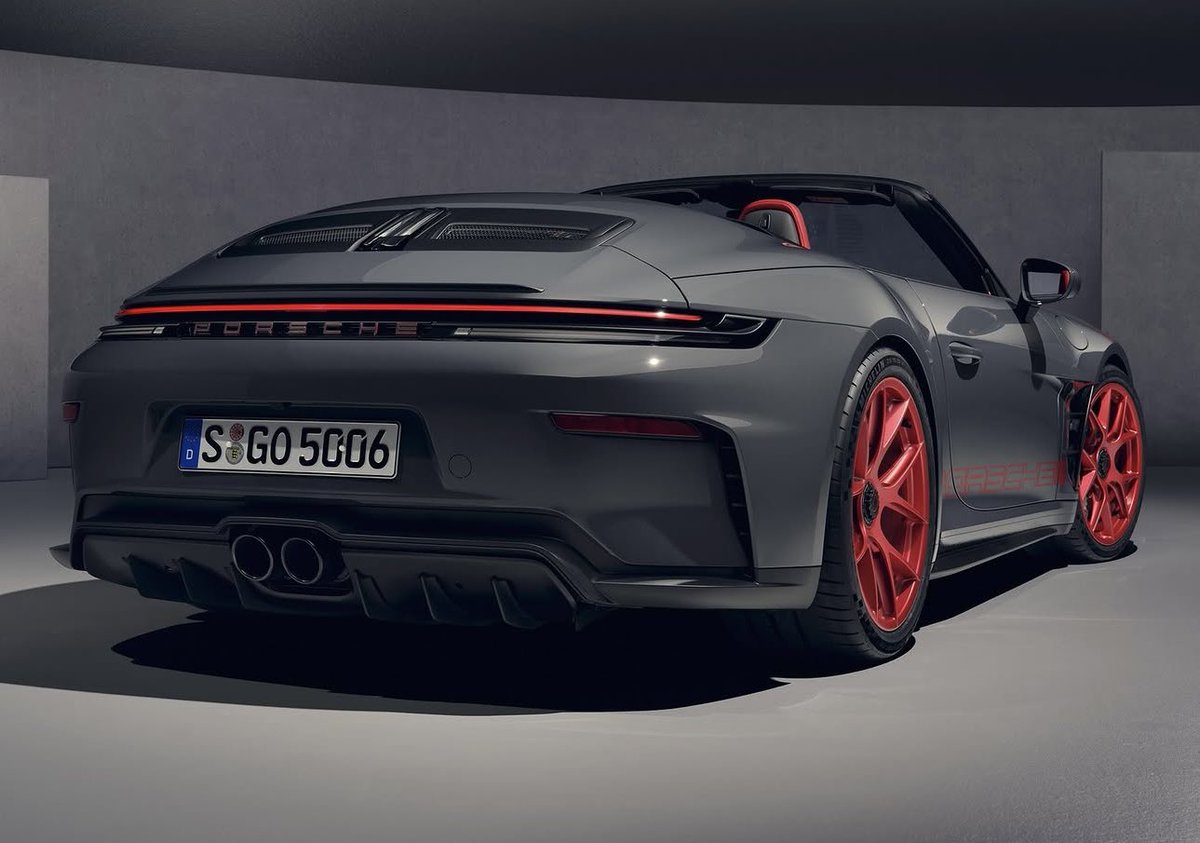 PorscheCIub's tweet image. Slate Grey Neo 992 GT3 S/C