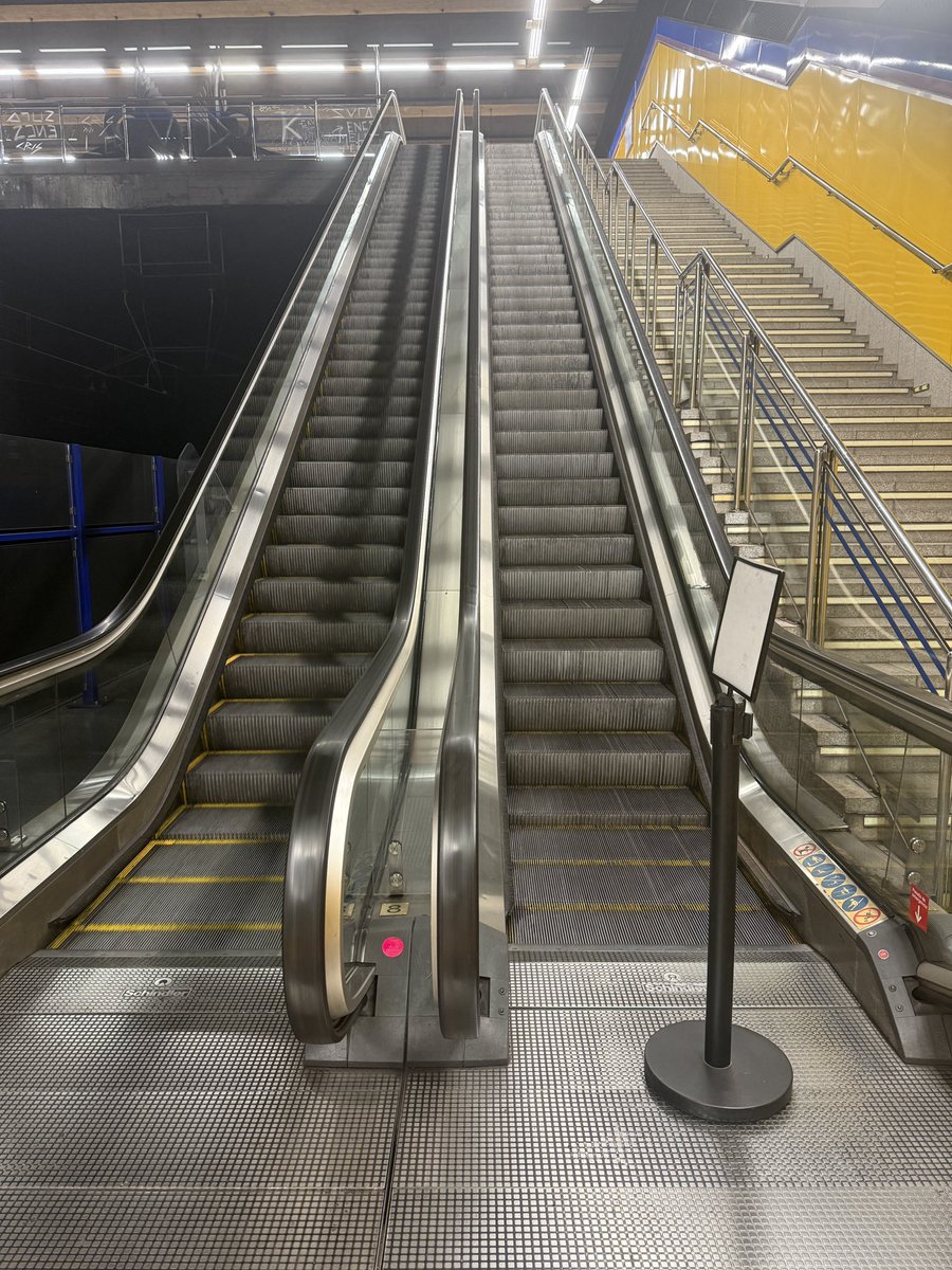 OccidentBarranco tweet media