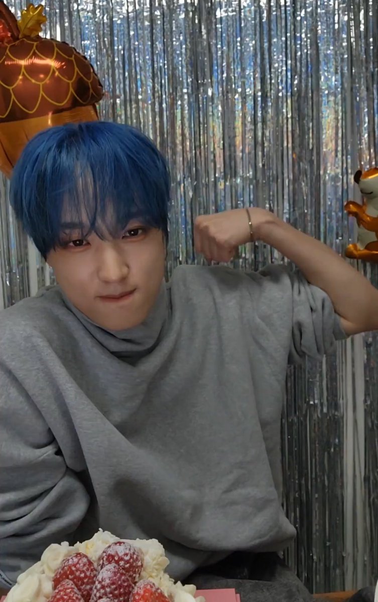 メイクありで綺麗だな~
毎日見てるせいか前よりキングダム愛が増している🫶🏻
見てなくてもスンボさんのことは相変わらず大好きです(通常運行)