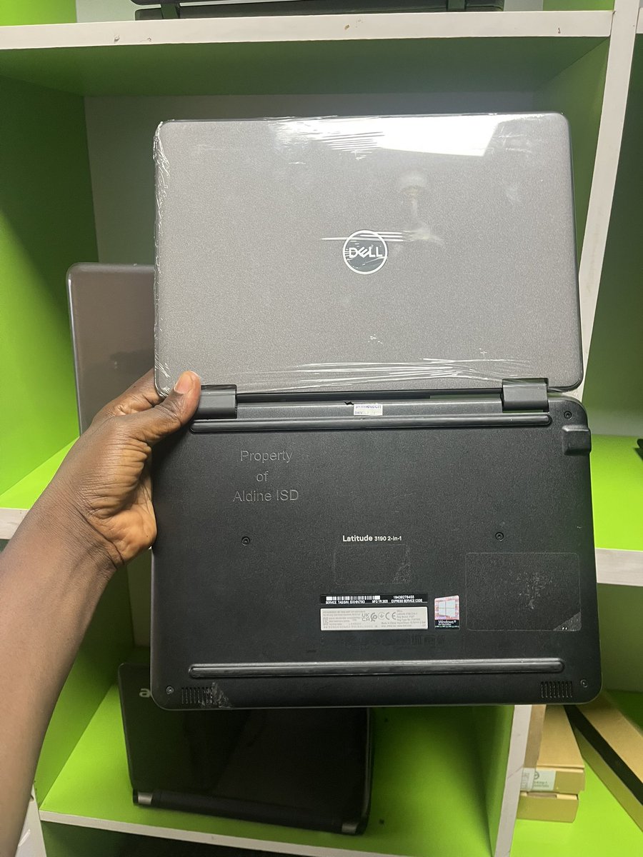 ArewaGadgetPlug's tweet photo. Tag your idolo to buy one of this laptops for you.
A Web3 Starter Pack
Dell latitude 2 in 1 x360
Touchscreen (12 inches)
8GB Ram
128ssd
$115 equivalent to #155k https://t.co/nbk54cRCdX