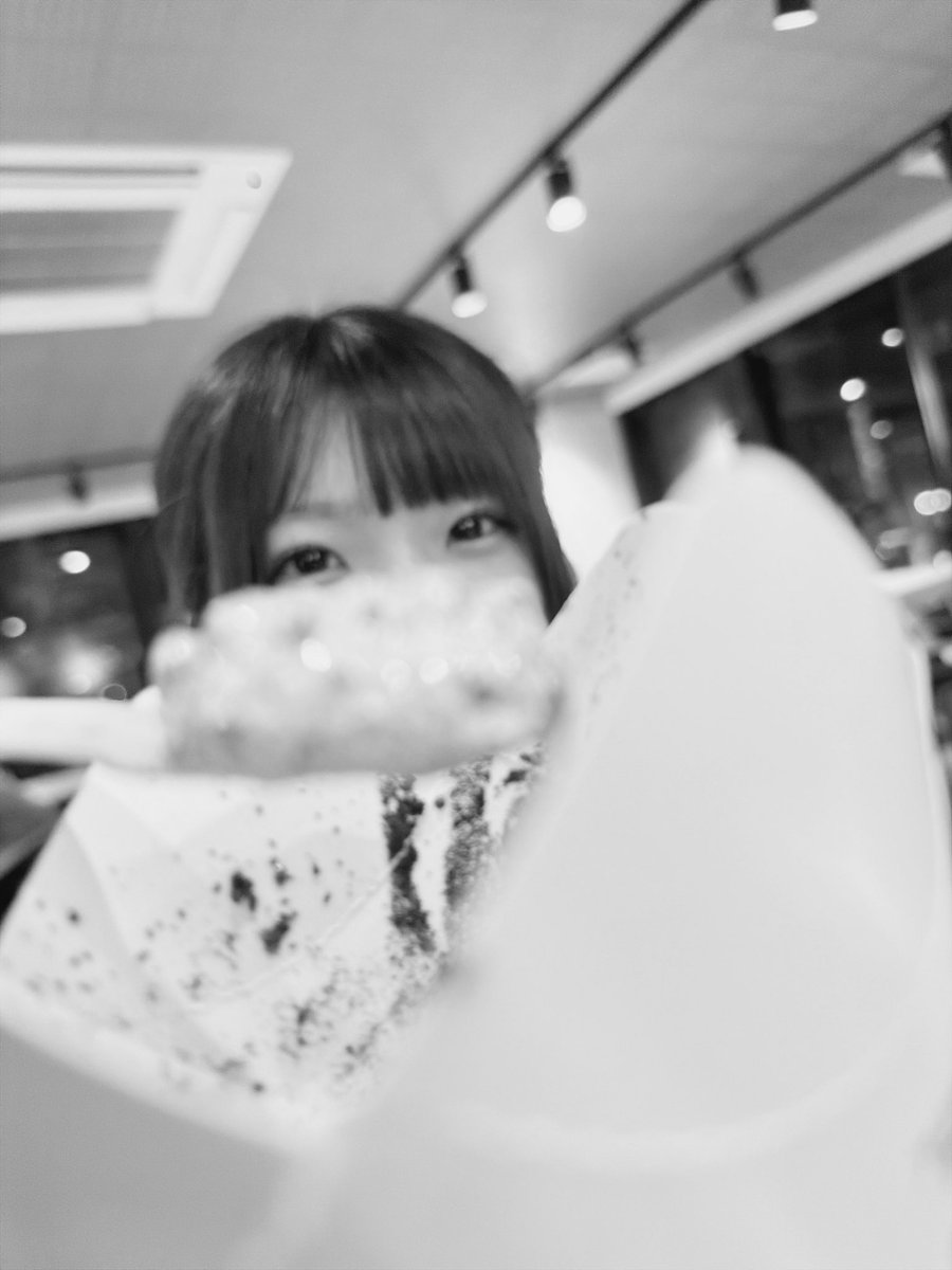 なかやま tweet media