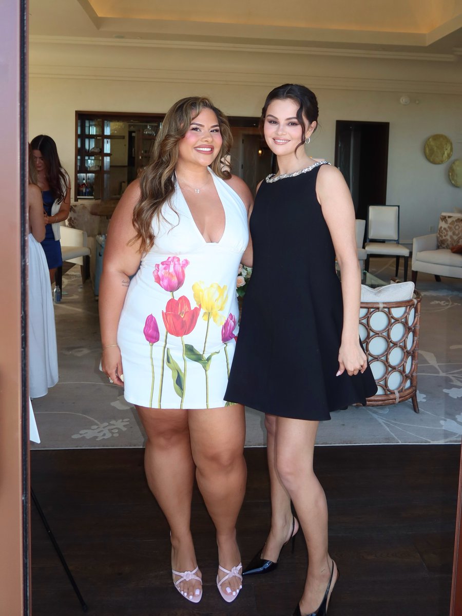 Selena Gomez Fan Acc tweet media