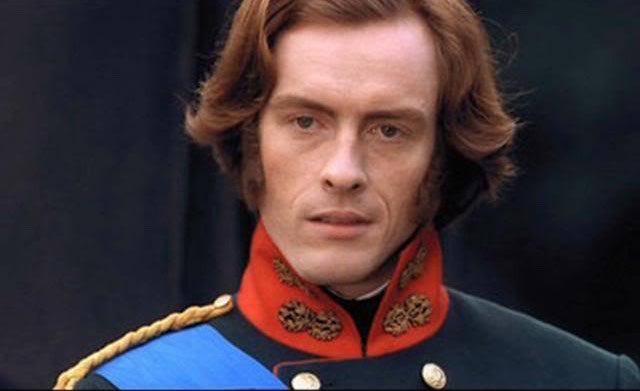 daria 🦢 tweet media