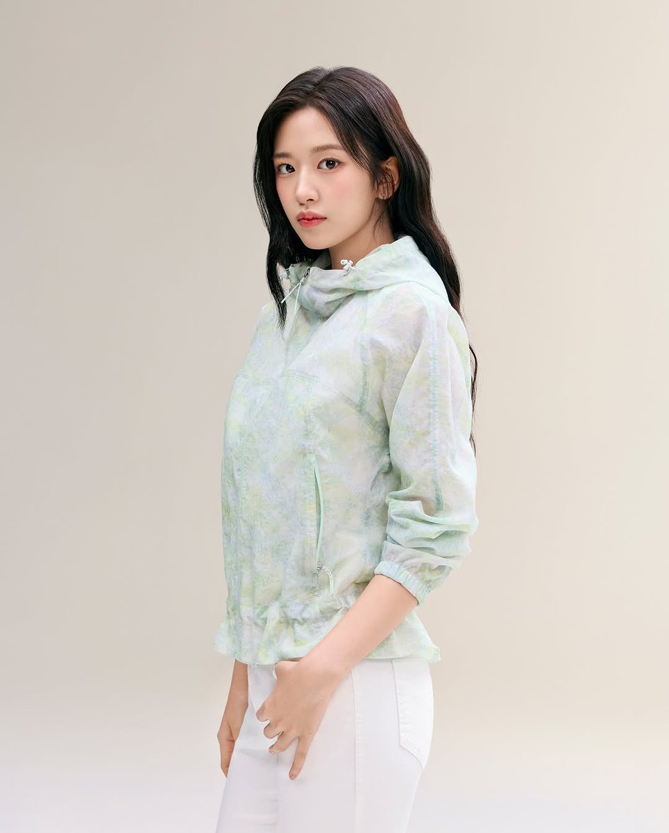 IVE_Brazil's tweet photo. 📸 | Atualização da NEPA com a #ANYUJIN via Instagram.

#IVE #아이브 https://t.co/HHTvOEfHSD