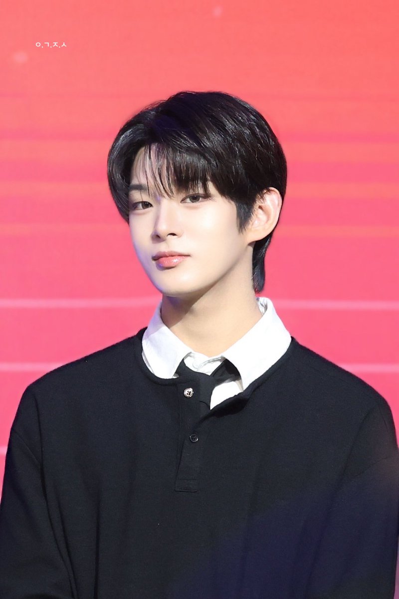 웁깁장슝🚀 tweet media