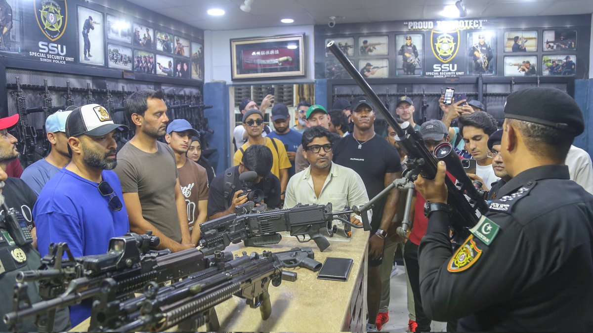 ssusindhpolice's tweet image. A delegation of Hyderabad Kingsmen players and officials visited the Special Security Unit (SSU) headquarters and commended the unit for maintaining exceptional professional standards.

#SSU | #HyderabadKingsmen | #PSL | #Karachi | #SindhPolice
