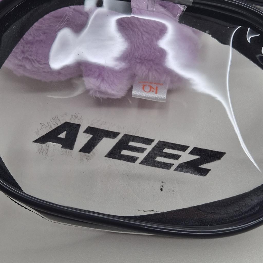 잉크번짐......이게맞아요?
이걸........돈주고판다고?????????