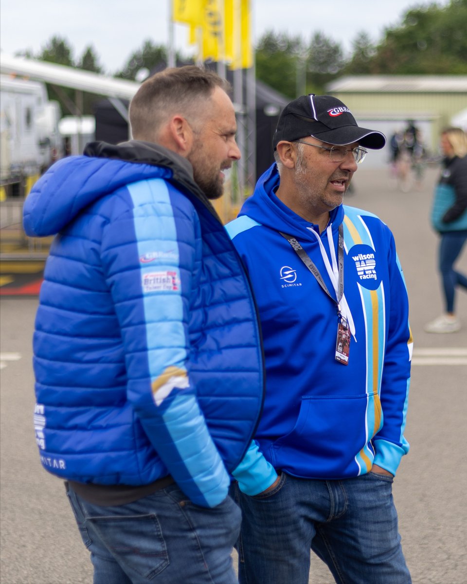 Scimitar Custom tweet media