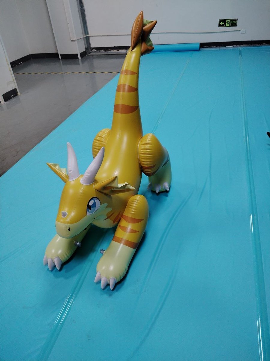 MythAnimalCreat's tweet photo. Dear Cheese Dragon collectors:

Hello everyone!

Since the launch of the UV1.0 Cheese Dragon in July 2024, we have received sincere and very constructive feedback from many buyers. As the founder, I have been thinking comprehensively about how to take this passion to the next level.

During this period, I have been working with the factory and technical team to research and overcome the technical upgrades and reforms for UV2.0. By January 2026, we completed the entire process from technical formula R&D, internal testing, equipment creation, small-batch trial runs with some customers, to receiving final confirmation and satisfaction from customers. This is a successful technological leap and the beginning of our pursuit of excellence. Thank you again to every collector; it is your trust that allows us to go further!

To thank every "founding collector" who accompanied me through the screen-printing version, and to express gratitude for your love for the collecting circle and your tolerance, trust, and support; and also to make up for the regrets regarding the issues with this screen-printing version, after careful discussion with the factory, we plan to jointly fund the production of 60 UV2.0 Mini Cheese editions. These will be given for free to the first batch of old collectors who supported Cheese Dragon. You do not need to bear any costs; this is a gift from us and the factory to you, hoping you can feel the qualitative leap brought by the UV 2.0 process.

Considering the factory's schedule and the need to guarantee the minimum operation of the studio, we can only arrange for 60 units this time. Please understand. However, every other founding collector of Cheese Dragon need not worry. Regardless of whether you receive the first batch of little dragons, you will automatically receive a promise of permanent "VIP" collector coupon privileges from our studio. (The coupons will be shared from the studio's future profits to alleviate financial pressure and allow the studio to continue operations.)

"VIP" collector coupon privileges content: 
You will possess a coupon credit worth $88. It is not just for the UV 2.0 Cheese Dragon but applies to any of our future projects and any products you like. As long as you continue to support us, this sincerity will remain valid forever!

Regarding the distribution of the 60 Mini Cheese Dragons: 
The factory will calculate and lock in 30 spots based on factors such as customer feedback timing and severity. The remaining 30 spots will be randomly selected. Considering potential shipping cost issues, collectors assigned a spot can choose to cover the shipping costs for us to mail the item, or choose to give up the item and retain only the VIP privileges. Any spots given up will be freely inherited by other customers.

Regarding updates on other progress:
Currently, for individual cases requiring urgent handling, we have fully entered the replacement implementation phase. For customers who have already completed negotiations, compensation amounts will be issued to their original accounts in the near future.

We hope that through this upgrade and feedback activity, we can ensure that every collector who supports us has the most perfect collecting experience. It may not be perfect, but we hope to receive understanding and support from all collectors. Thank you again for your patience and understanding and I hope to make things right for everyone who was negatively impacted