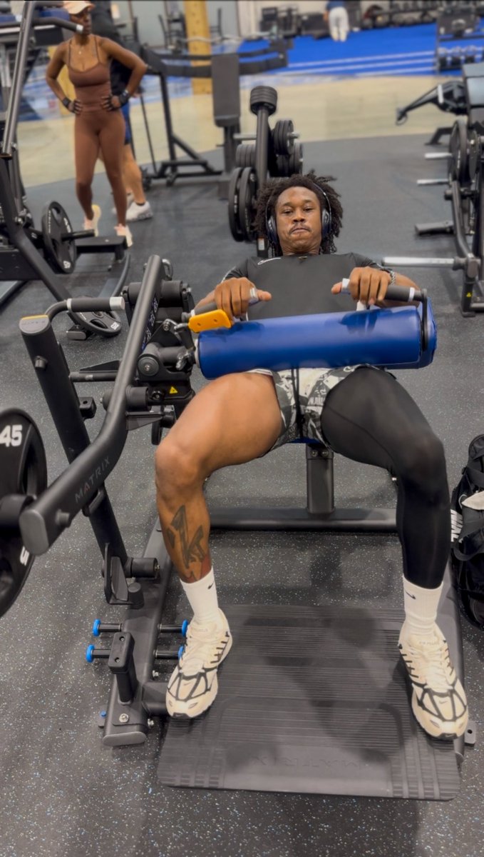 shreddedbystan's tweet image. turned out to be a helluva leg day this morning. (day 105/365) 🦵🏾

#ShreddedByStan #Workout #Fitness #Gym #LegDay