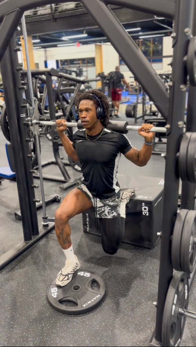shreddedbystan's tweet image. turned out to be a helluva leg day this morning. (day 105/365) 🦵🏾

#ShreddedByStan #Workout #Fitness #Gym #LegDay