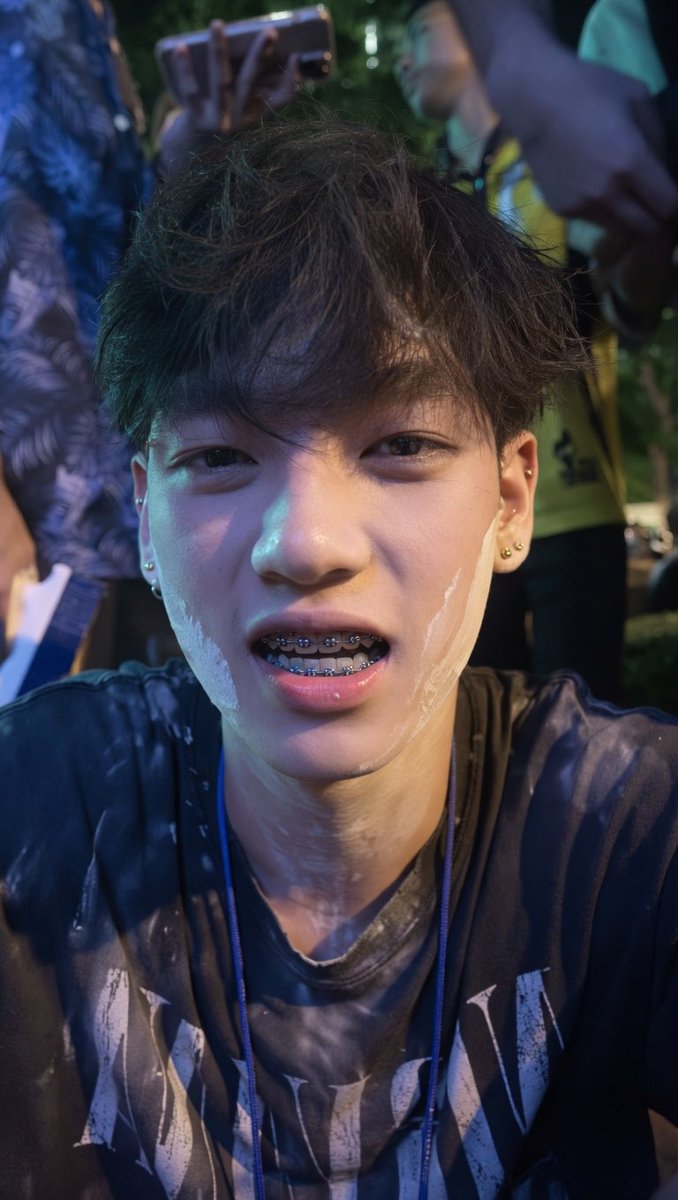 burmesebarberofficialx🇲🇲 tweet media