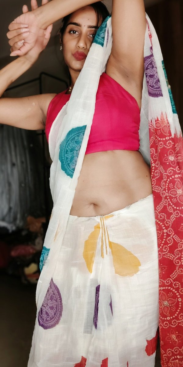 Oye_Ninne_X's tweet photo. Seethamahalakshmi aka Swetha Sreeram UNSEEN EXCLUSIVE 🥵 

[1/2] https://t.co/11h2Mdhqyx
