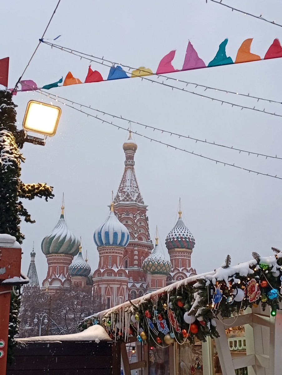 Карамелька tweet media