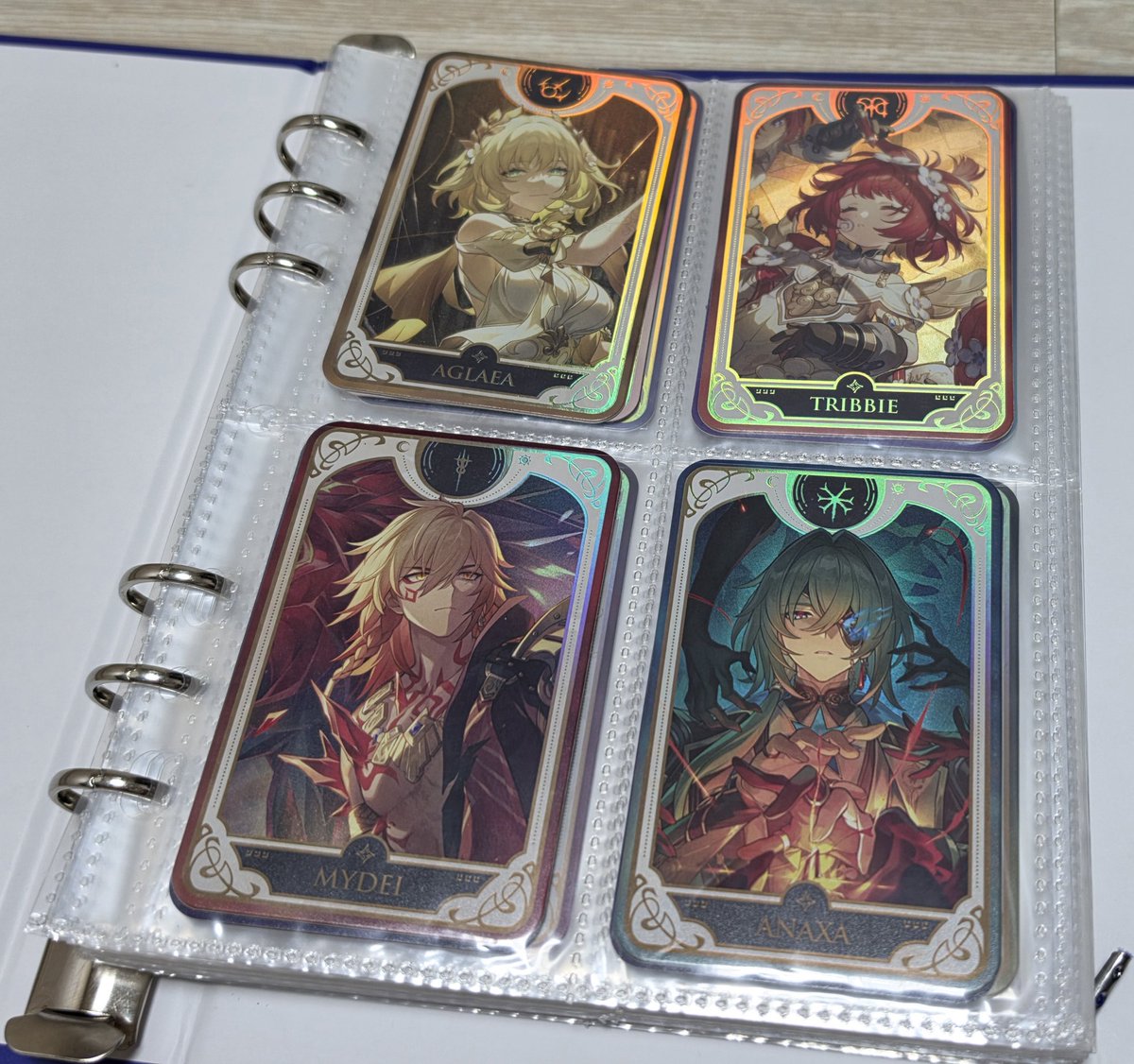 HoYoMiku tweet media