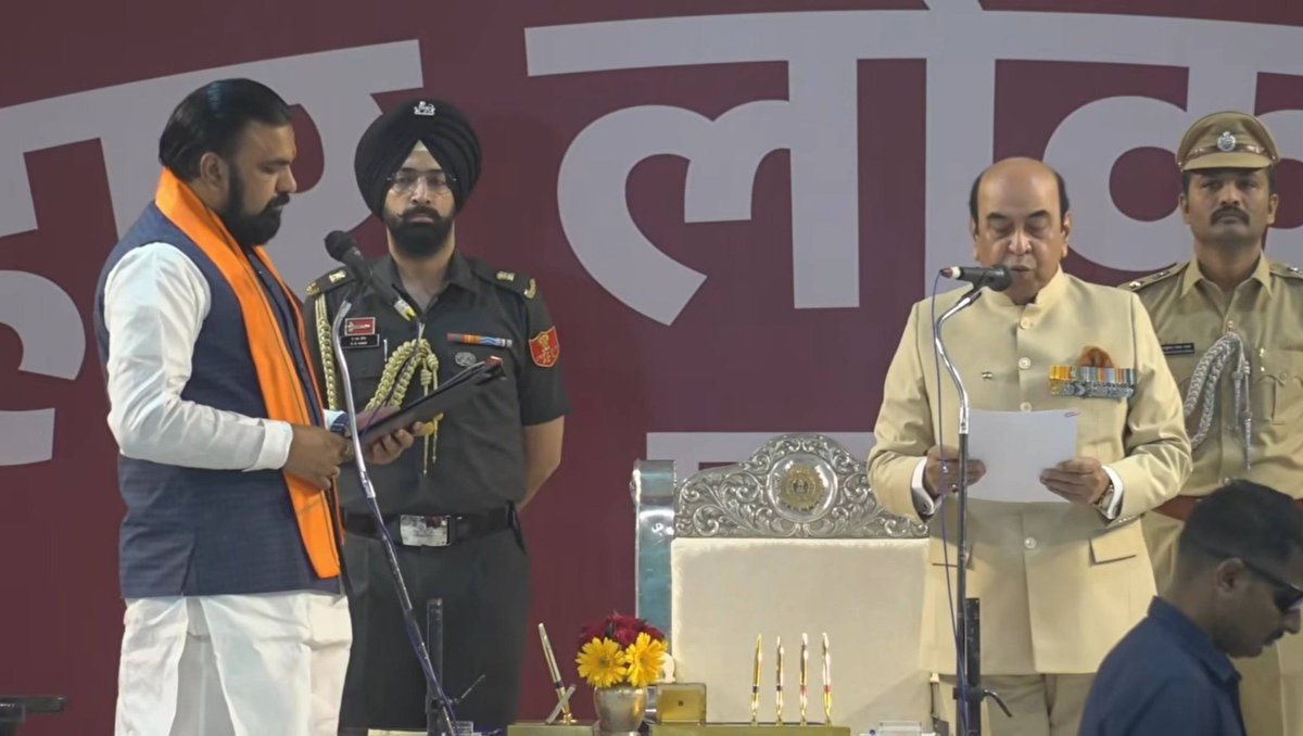 kalpanadevikota's tweet image. बिहार प्रदेश के माननीय मुख्यमंत्री के रूप में शपथ ग्रहण करने पर श्री सम्राट चौधरी @samrat4bjp जी तथा उपमुख्यमंत्री के रूप में श्री विजय कुमार चौधरी जी एवं श्री बिजेंद्र प्रसाद यादव जी को हार्दिक बधाई एवं शुभकामनाएं।

#SamratChaudhary #BiharBJP #BiharPolitics #BJP #NarendraModi