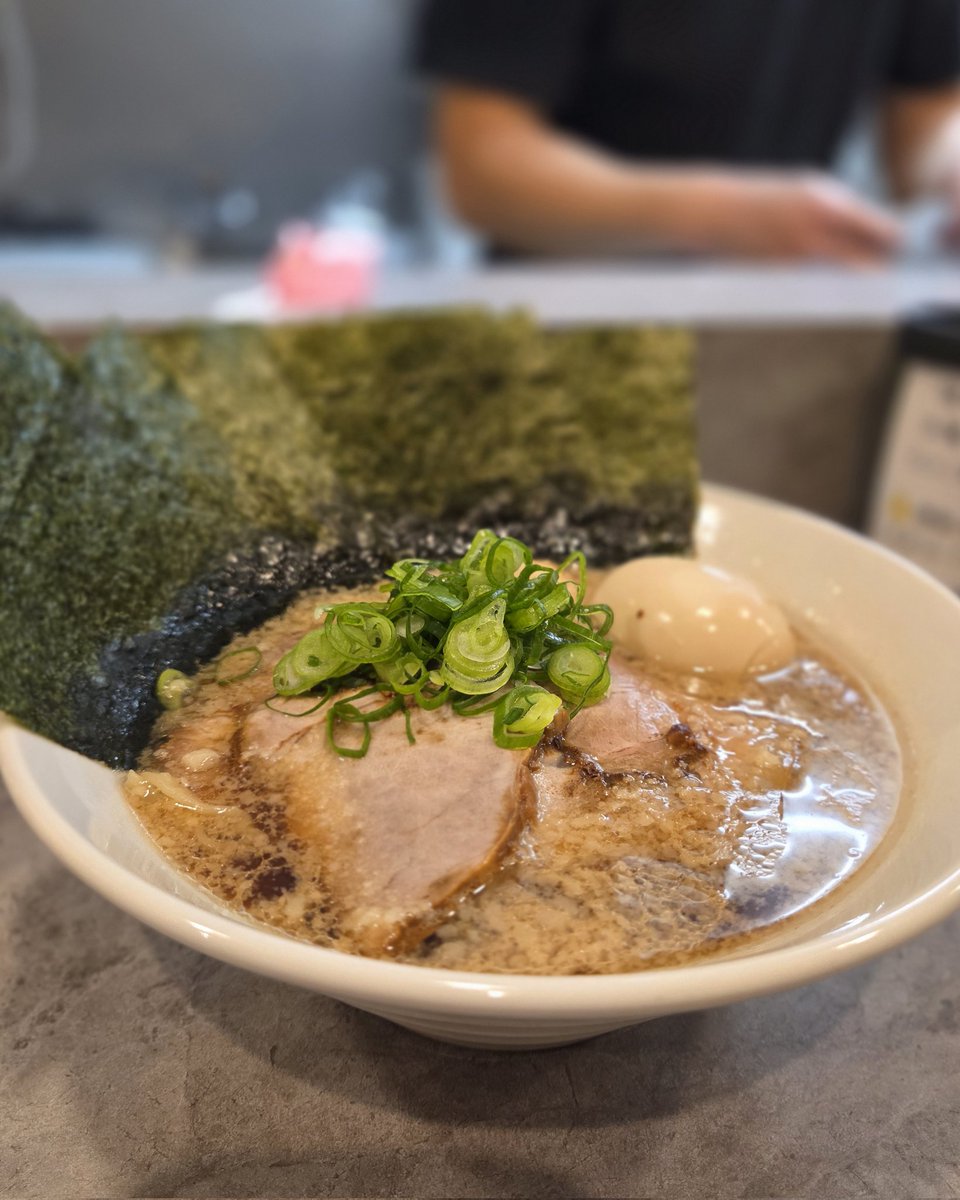 シュウ tweet media