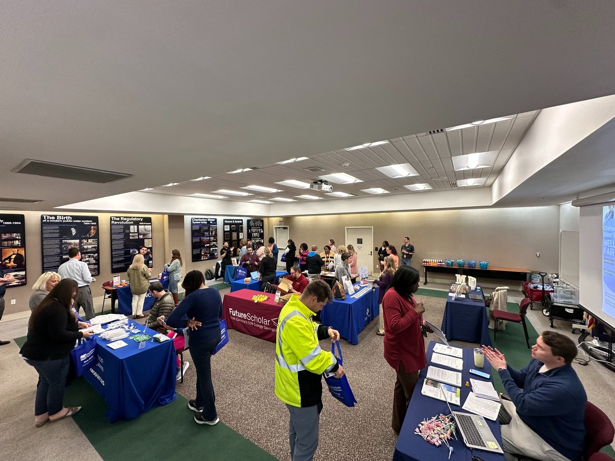 ChasWaterSystem's tweet photo. Taking care of our team means looking at the whole picture!

We hosted a wellness fair, giving staff the opportunity to explore resources on everything from retirement planning and insurance to healthy eating and beyond. Investing in our people goes beyond the workday! https://t.co/i3ZSWkazhT