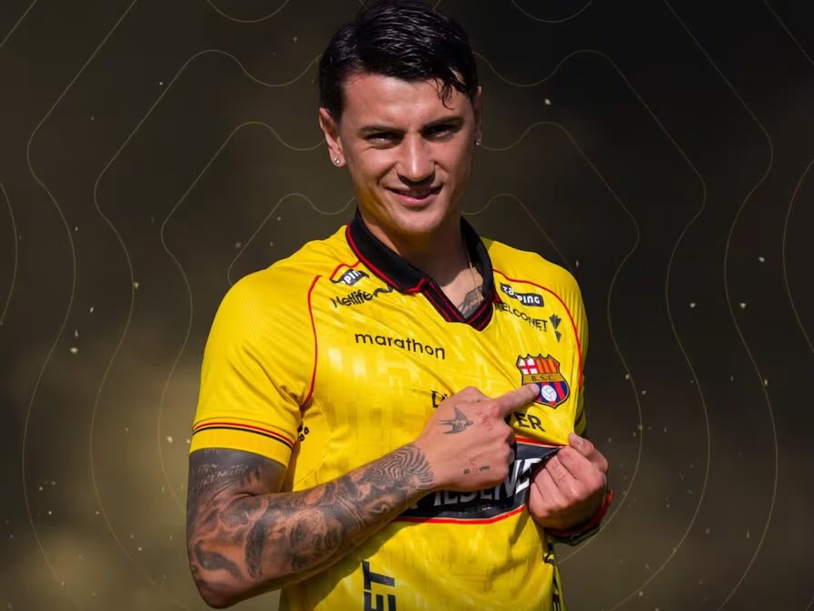 RC_MACHADO182's tweet photo. No hablar antes de los partidos, respetar al rival, capítulo 1 del manual del futbolista profesional. 

Está lejos de ser un buen jugador, pero Núñez por favor revisa el manual. 

“Es Boca tampoco es el Milán” https://t.co/OvWtqCiWKV