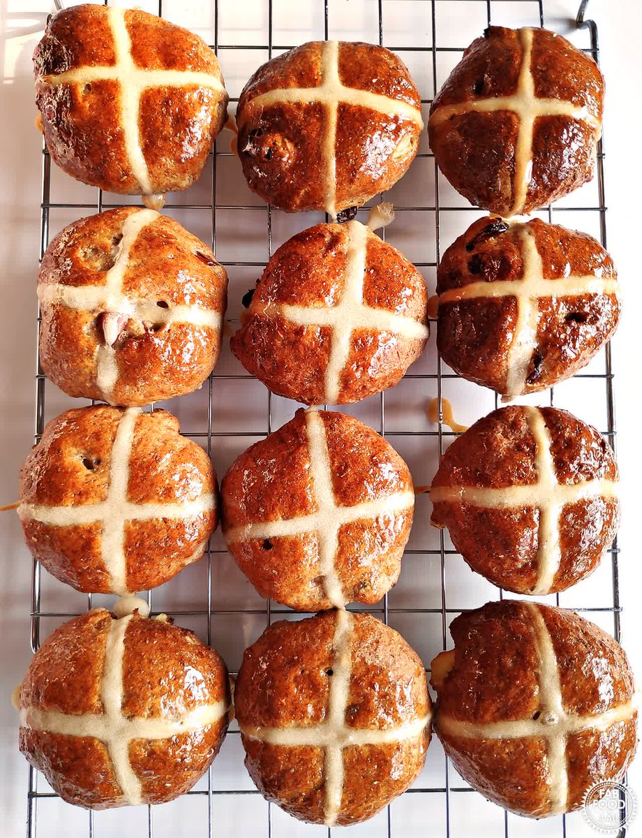 FabFood4All's tweet image. Wholemeal Apple Hot Cross Buns are a healthier Easter teatime treat with added chunks of apple, currants, and mixed spice! Readers come back and make these year on year, they're so good! fabfood4all.co.uk/wholemeal-appl…
#hotcrossbuns #easter #apple #wholemeal