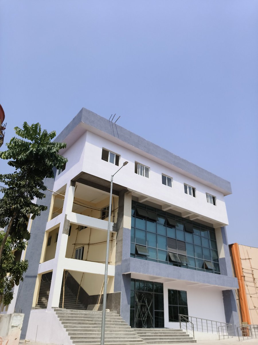 IndexBihar's tweet photo. Muzaffarpur Junction redevelopment moves ahead 🚧

Project cost: ₹442.01 crore

A major upgrade in the making for one of North Bihar’s key railway stations. https://t.co/agpTK4Ko4n
