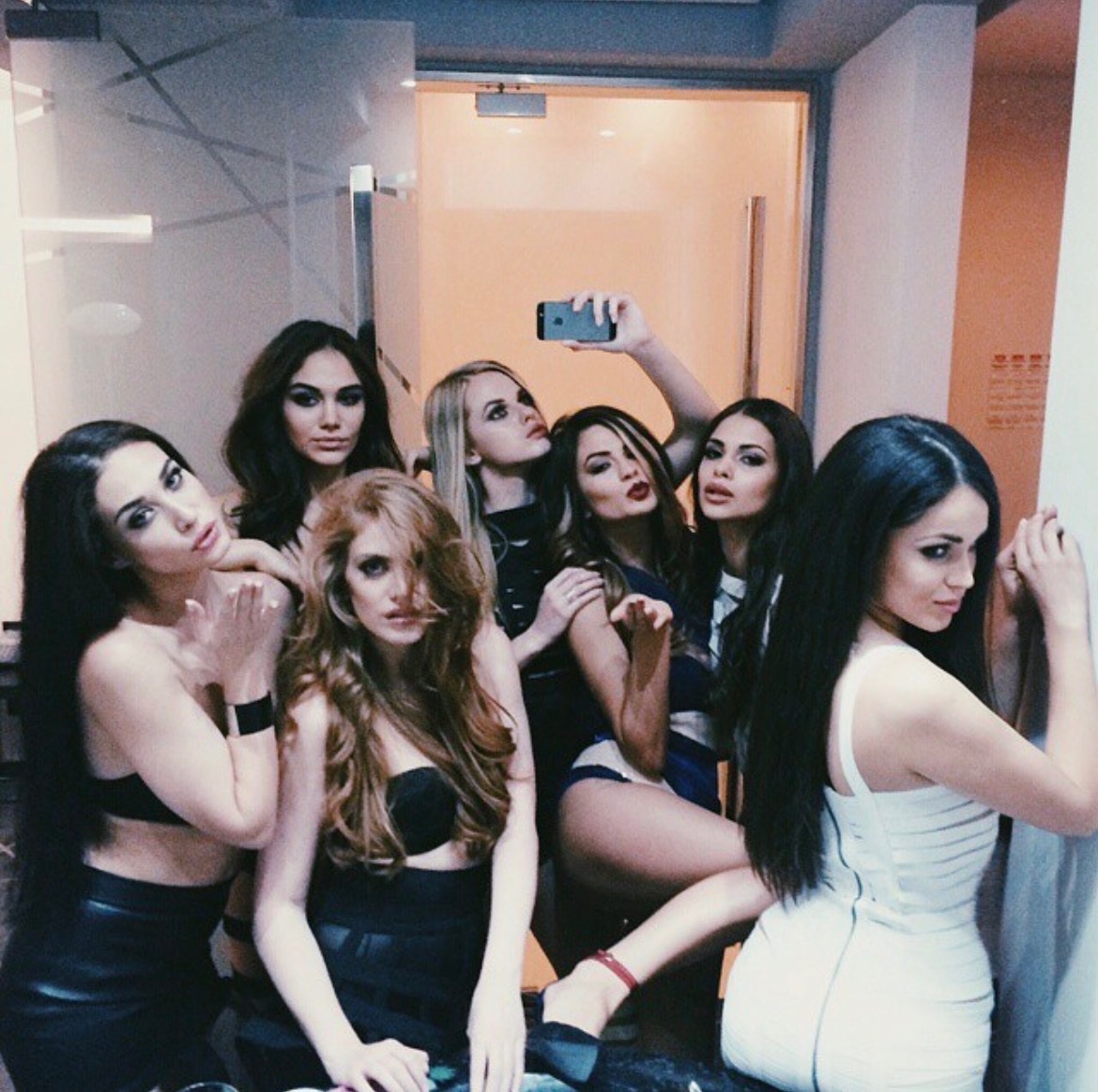 Milica Pavlović Gallery ྀིྀི tweet media