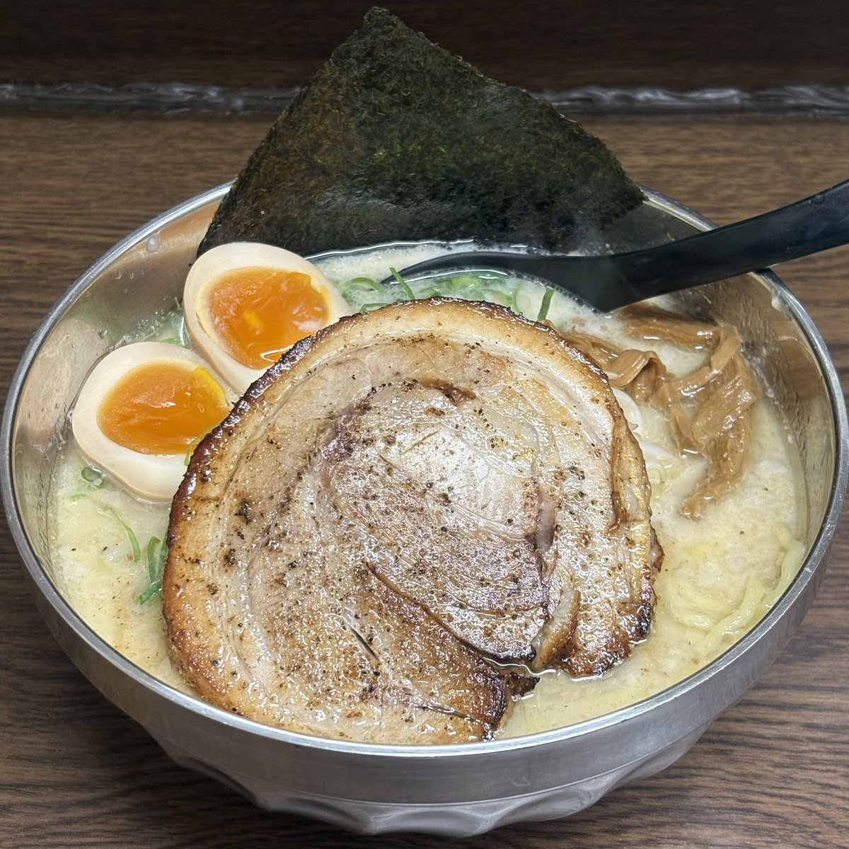 Naoto_cowlion tweet media