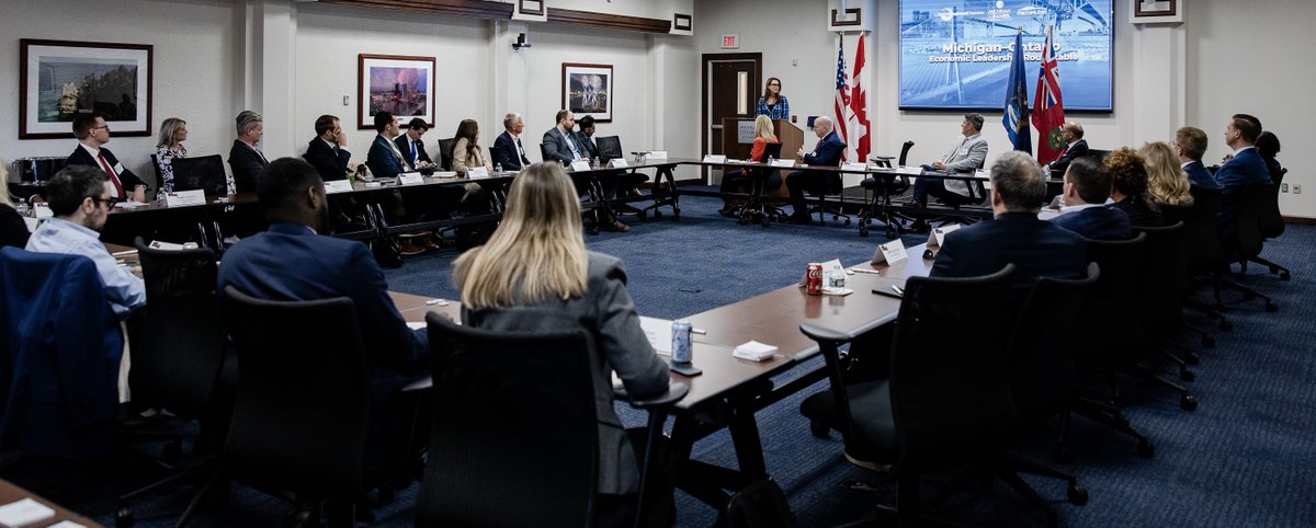 MIChamber's tweet photo. Great discussion this past week with the Hon. Caroline Mulroney and MI/ON business leaders on cross-border trade and competitiveness.

Thanks to @DetroitChamber and @MichAuto for their partnership – and the many employers and association leaders who helped fuel the conversation.

Read more ⤵️
 https://t.co/mZPX9jcJki