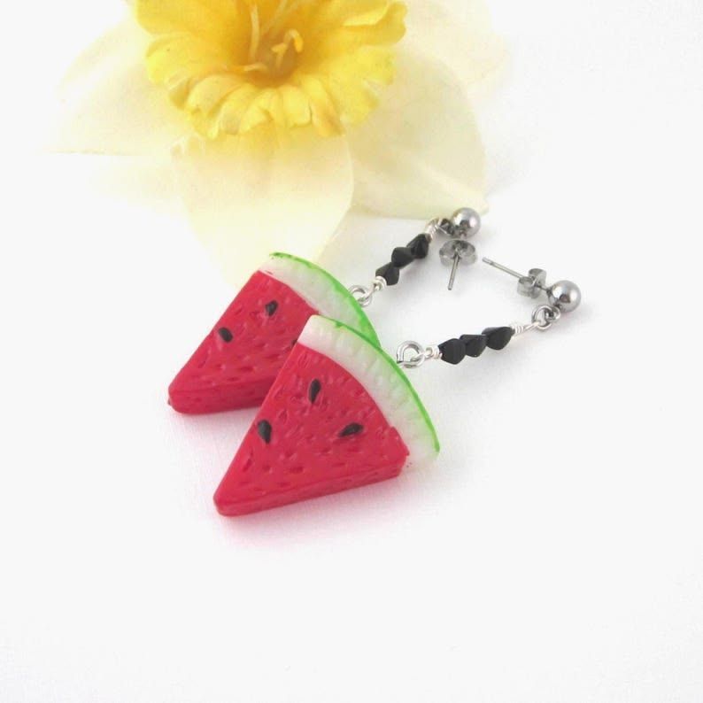 ShadowDogDesign's tweet image. Support a small, indie business this Mother's Day &amp;amp; give a gift made from the heart: shop from the new "Make It an Artisans Mothers Day - Week 6 Gifts" blog collection! bit.ly/MD2026Wk6 via @ShadowDogDesign #ejwtt #MothersDay #Blog